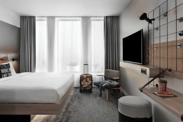غرفة مريحة بسرير كوين، Moxy Lyon Airport 1/2