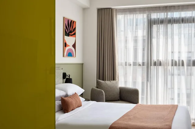 Renovated, Classic, Queen Bed، Breeze Boutique Hotel 5/8