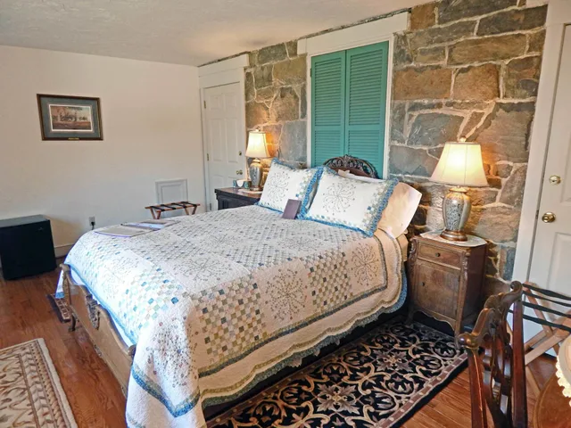 جناح بسرير كينج وسريرين منفصلين، Battlefield Bed &amp; Breakfast Inn 6/10