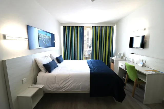 غرفة بسرير مزدوج أو سريرين منفصلين، Santana Hotel 8/10