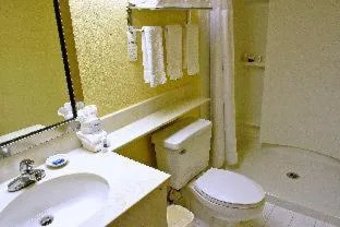 غرفة، Best Western Plus Plaza by the Green 7/10