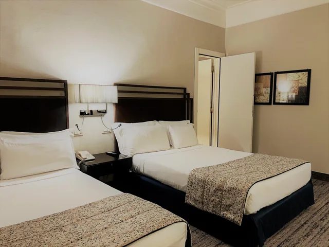 Junior Suite, Double Bed, Crowne Plaza St Peter S 3/6