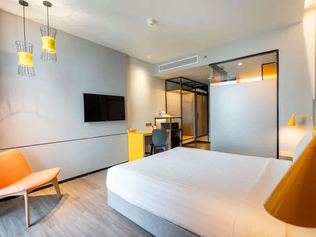 غرفة ديلوكس بسرير مزدوج في طابق مرتفع، Ibis Styles Bangkok Sukhumvit Phra Khanong 3/7