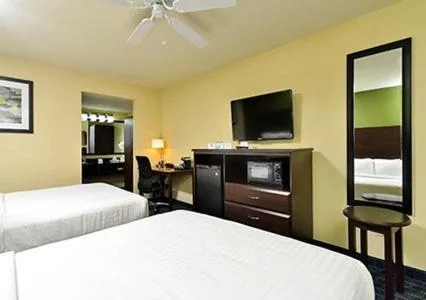 غرفة بسريرين كوين يُسمح فيها بالحيوانات الأليفة، Quality Inn Needles, CA 2/4