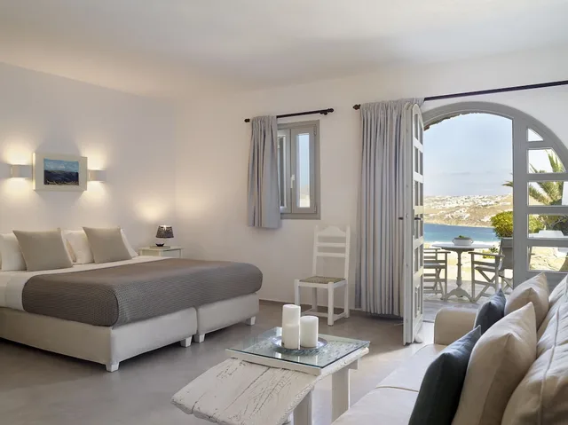Wonderful, Junior, Studio, Double Bed, Sea View, Sofa, Kallos of Mykonos 2/2