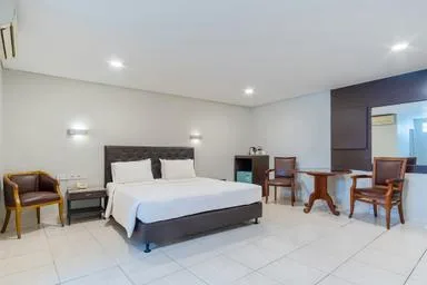 جناح، Hotel Kalisma 1/2