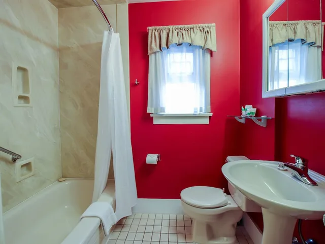 كوخ بسريرين كوين بغرفتي نوم، James Bay Inn Hotel Suites Cottage 4/4