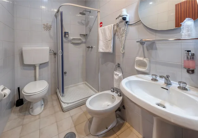 غرفة مفردة، Hotel Barsotti 18/19