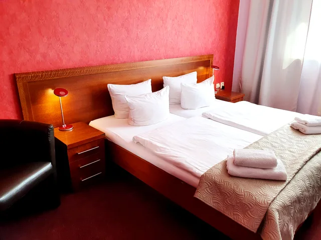 Room, Double Bed, Relax Inn Hotel Prague 9/10