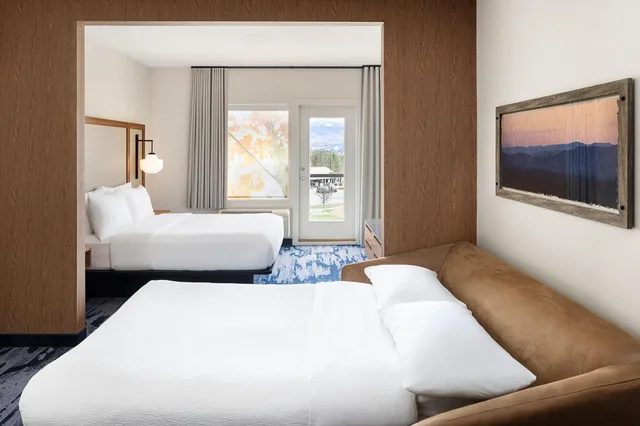 غرفة بسرير كينج، Fairfield Inn & Suites West Kelowna 2/5
