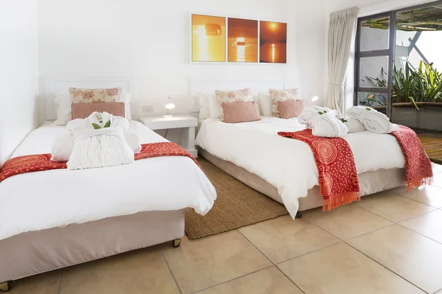 غرفة قياسية ثلاثية، Sandals Guest House 4/10