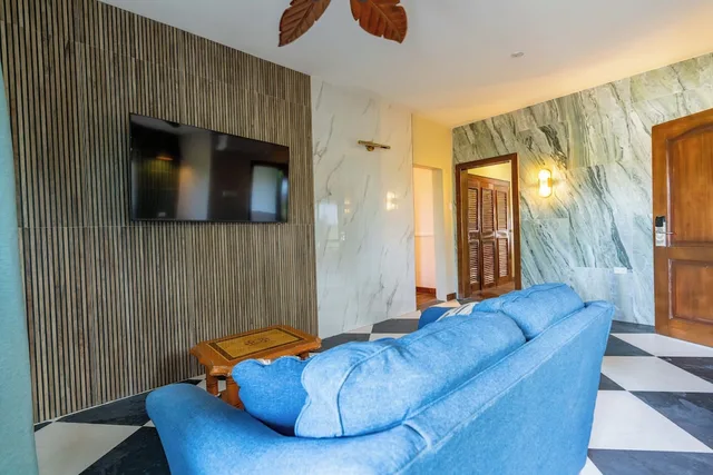 جناح عائلي بسرير كينج وسريرين مزدوجين، Travellers Beach Resort 10/10