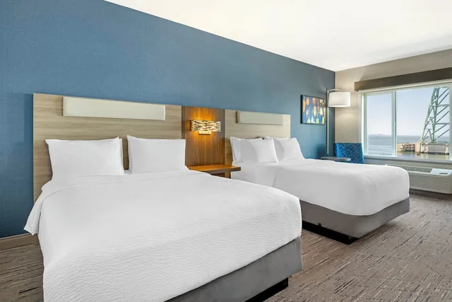 Standard, 2 Queen Beds, River View, Extra Floor Space، Holiday Inn Express Hotel Suites Astoria 2/5