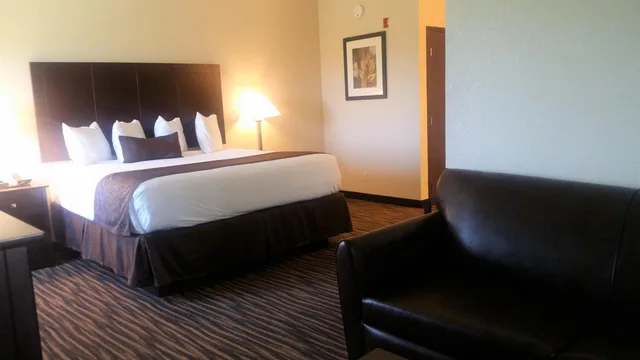 جناح بسرير كينج، Cobblestone Inn and Suites Maryville 4/10
