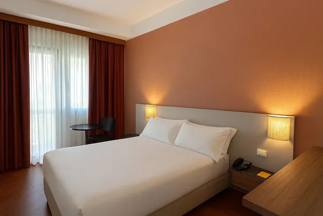 غرفة أساسية مفردة بسرير مزدوج، Hotel Delfino Taranto 2/4