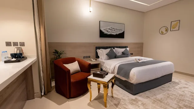 غرفة ديلوكس ثلاثية بسريرين كينج، فندق كابيتال أو 162 برزين(Brzeen Hotel) 2/3