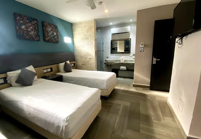 غرفة قياسية بسريرين منفصلين، Illusion Xpress Downtown Playa 6/10