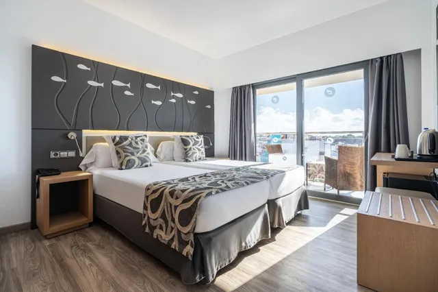 غرفة قياسية بسريرين منفصلين، THB Gran Bahia 2/7