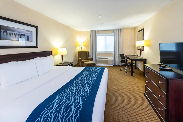 غرفة قياسية بسرير كينج، Comfort Inn And Suites Edson Yellowhead Highway 1/8
