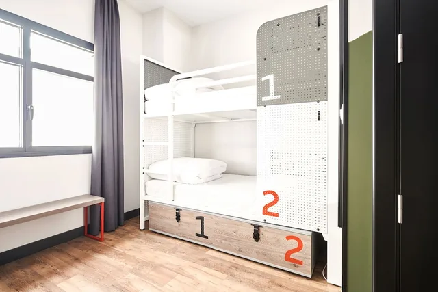 Private, 4 Beds, 2 Bunk Beds، Generator Madrid 1/1