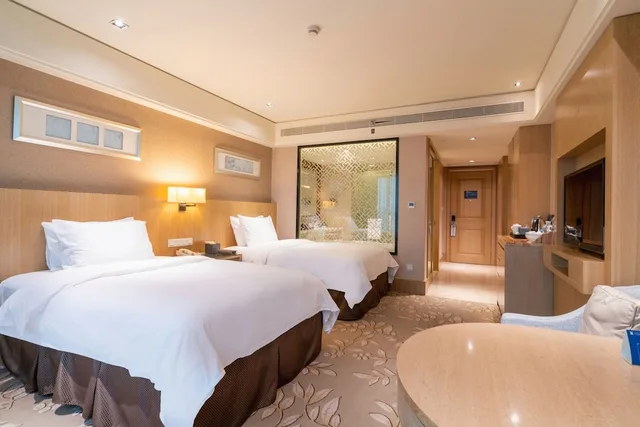 Deluxe Twin Bed Room, Quanzhou C&D Hotel 2/10