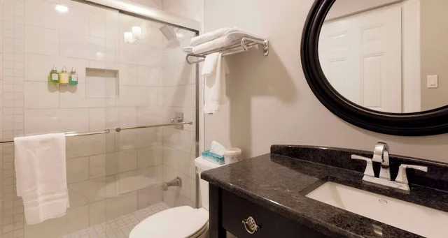 غرفة قياسية كبيرة بسرير كينج، Idlewyld Inn & Spa, WorldHotels Crafted 4/4