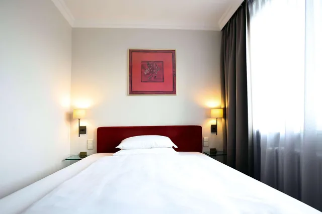 غرفة بسرير كوين، Best Western Plus Hotel St. Raphael 2/9