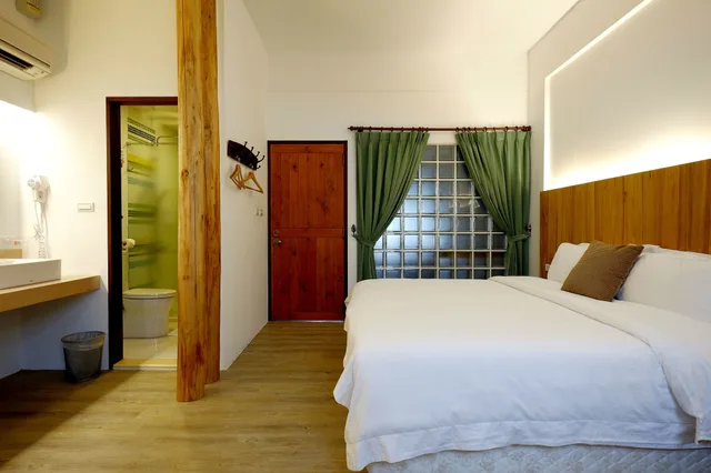 غرفة ديلوكس بسرير كوين بغرفتي نوم، Shire Homestay 5/8