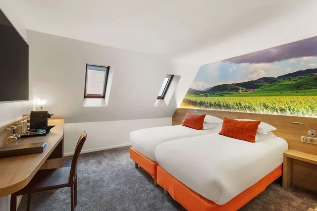Junior Suite, King Bed, Convertible Double Bed، Hotel KLE BW Signature Collection 3/10