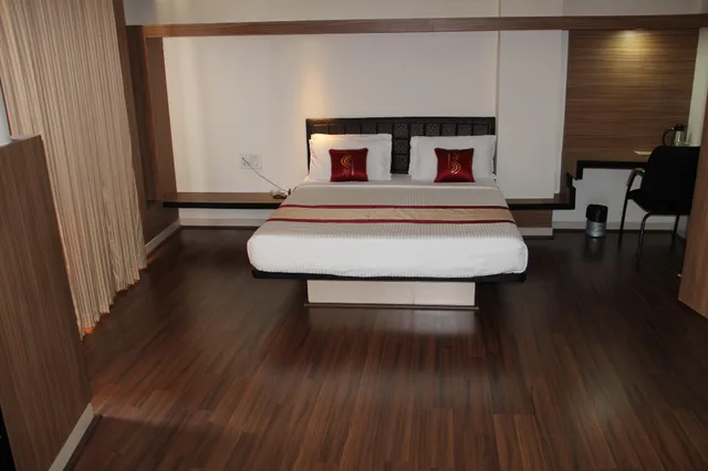 غرفة بريميوم، HOTEL GRAND BEE 2/2