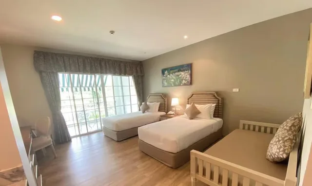 غرفة ديلوكس بسريرين منفصلين، Kensington English Garden Resort Khaoyai 1/9