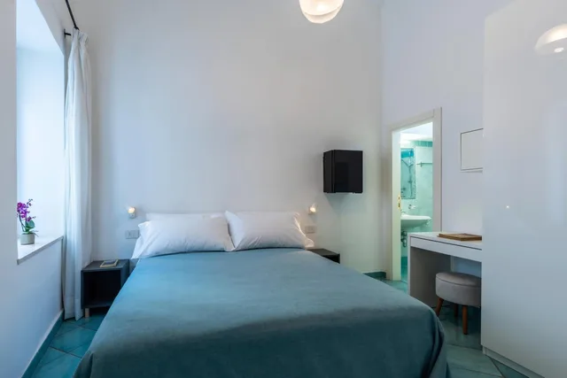 غرفة أساسية بسرير مزدوج، Albergo La Prora 3/6