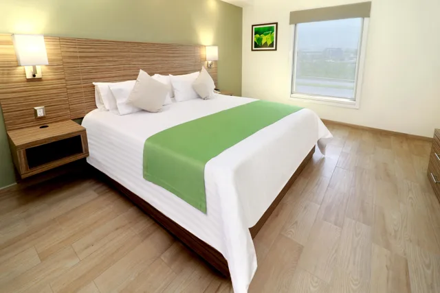 غرفة قياسية، Wyndham Garden Monterrey Valle Real 1/2