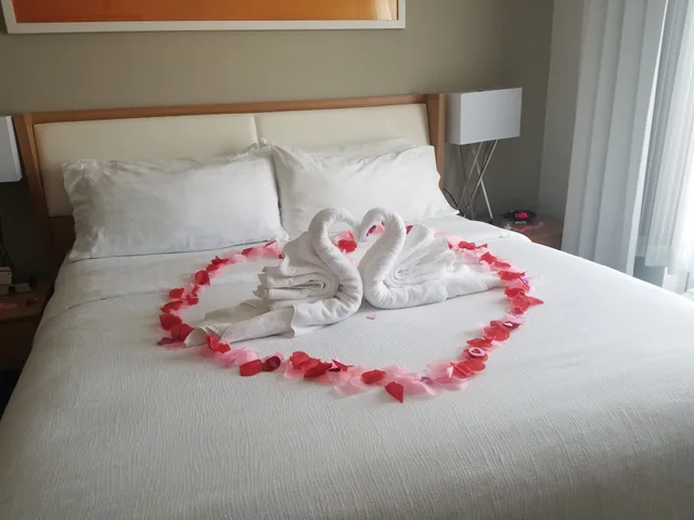 غرفة قياسية بسرير مزدوج، HOLIDAY INN MORGANTOWN UNIVERSITY AREA 1/7