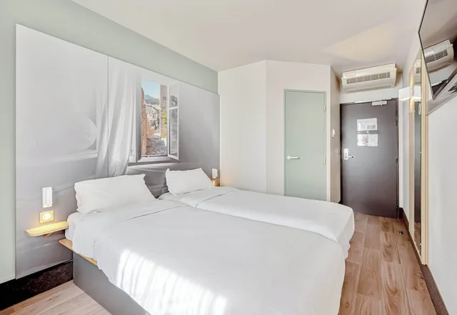Twin Room, B&B Hotel Brignoles 3/6