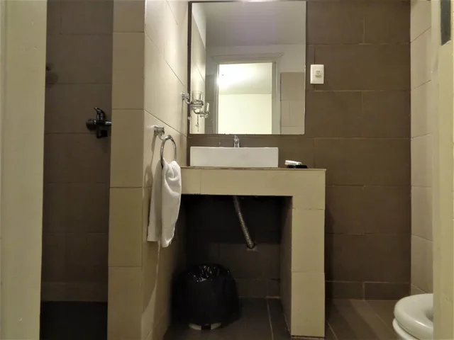 غرفة أساسية رباعية بسرير مزدوج وسريرين منفصلين، Hotel Casablanca 8/9