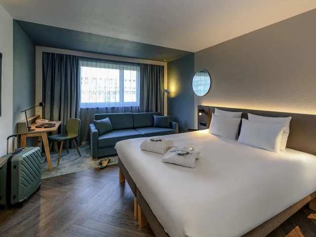 غرفة سوبيريور بسرير مزدوج مع أريكة، Novotel Zurich City West 2/10