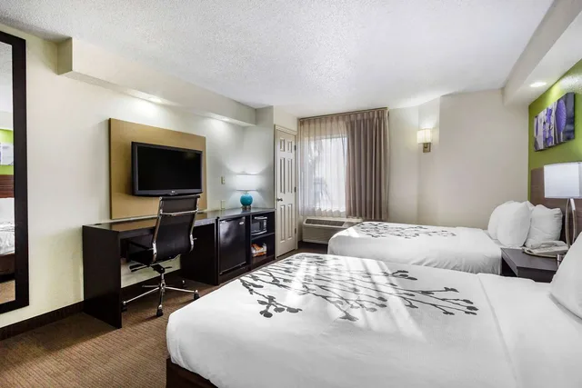 غرفة بسريرين مزدوجين للمدخنين، Sleep Inn near Busch Gardens - USF 4/5