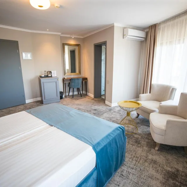 غرفة سوبيريور بسرير مزدوج، Hotel Meridian 3/8