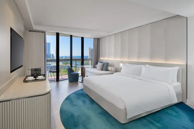 غرفة بسرير كينج بإطلالة على البحر، Jw Marriott Gold Coast Resort Spa 1/8