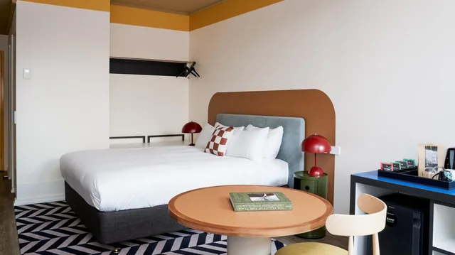 Downtown, Studio, Suite، Laneways by Ovolo 2/4
