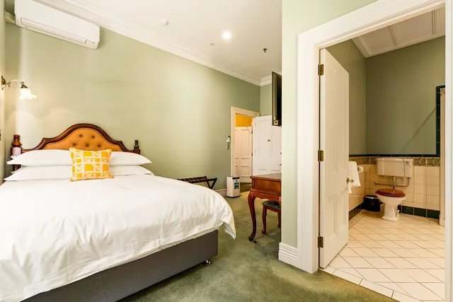 غرفة قياسية مفردة بسرير كوين، Aachen House 2/2