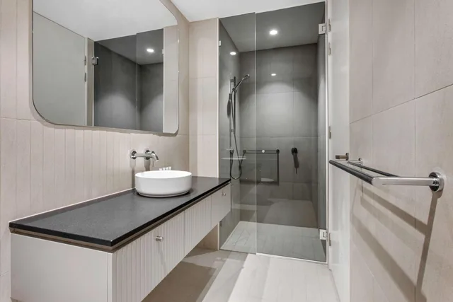 2 Bedrooms, Connecting, Apartment, King Bed, Adina Apartment Hotel Melbourne Southbank 7/8