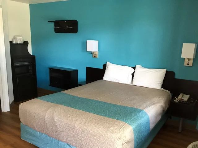غرفة ديلوكس بسرير كوين، Motel6 Prairie Du Chien, WI 1/10