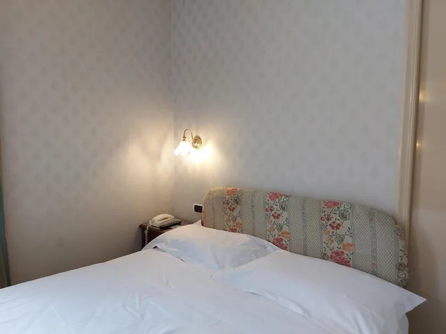 Compact، Phi Hotel Canalgrande 4/8