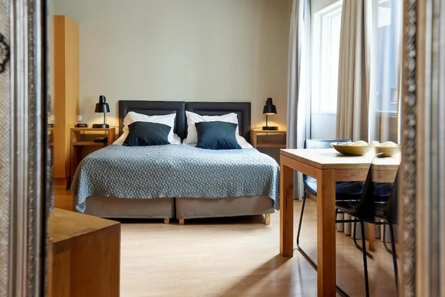 استوديو، Hotel Fron 7/10