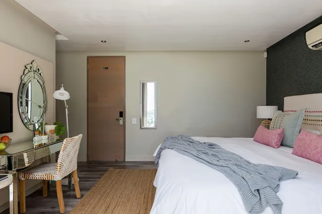 جناح بريميير بسرير كينج بإطلالة على البحر، Houghton View 2/5