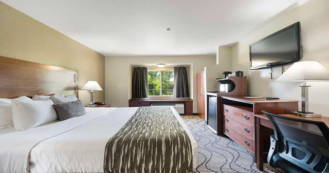 غرفة بسرير كوين لذوي الإعاقة، Surestay Plus Hotel By Best Western Rocklin 2/3
