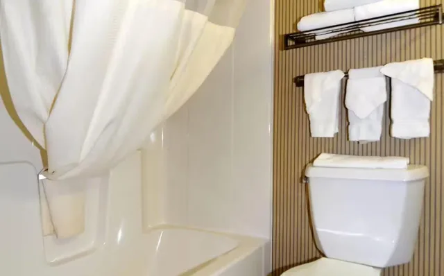 جناح بسرير كينج، Blue Way Inn Eagan Extended Stay 4/4