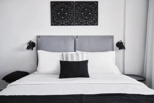 Standard, Queen Bed, Caldera View، Mr And Mrs White Santorini 3/5